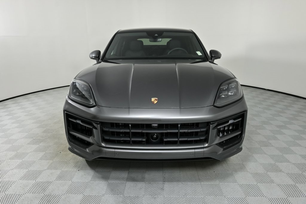 New 2025 Porsche Cayenne Coupe image 36