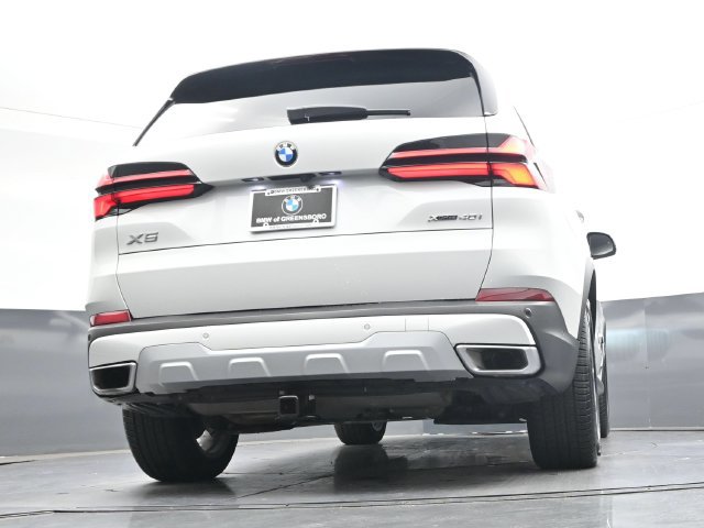 Certified 2024 BMW X5 xDrive40i w/ Premium Package AWD/4WD image 35