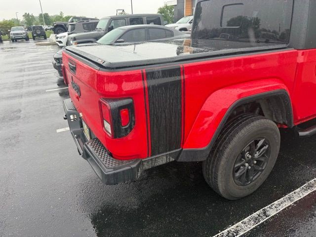Used 2022 Jeep Gladiator Sport AWD/4WD image 19