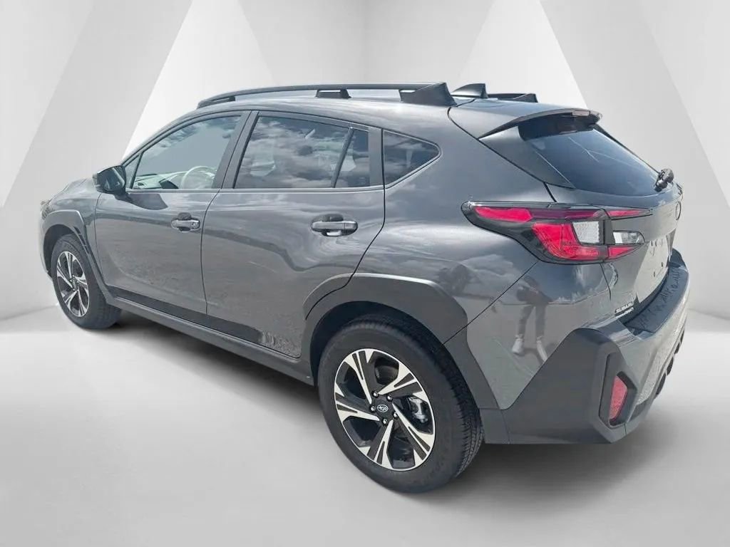 Used 2024 Subaru Crosstrek 2.0i Premium AWD/4WD image 5
