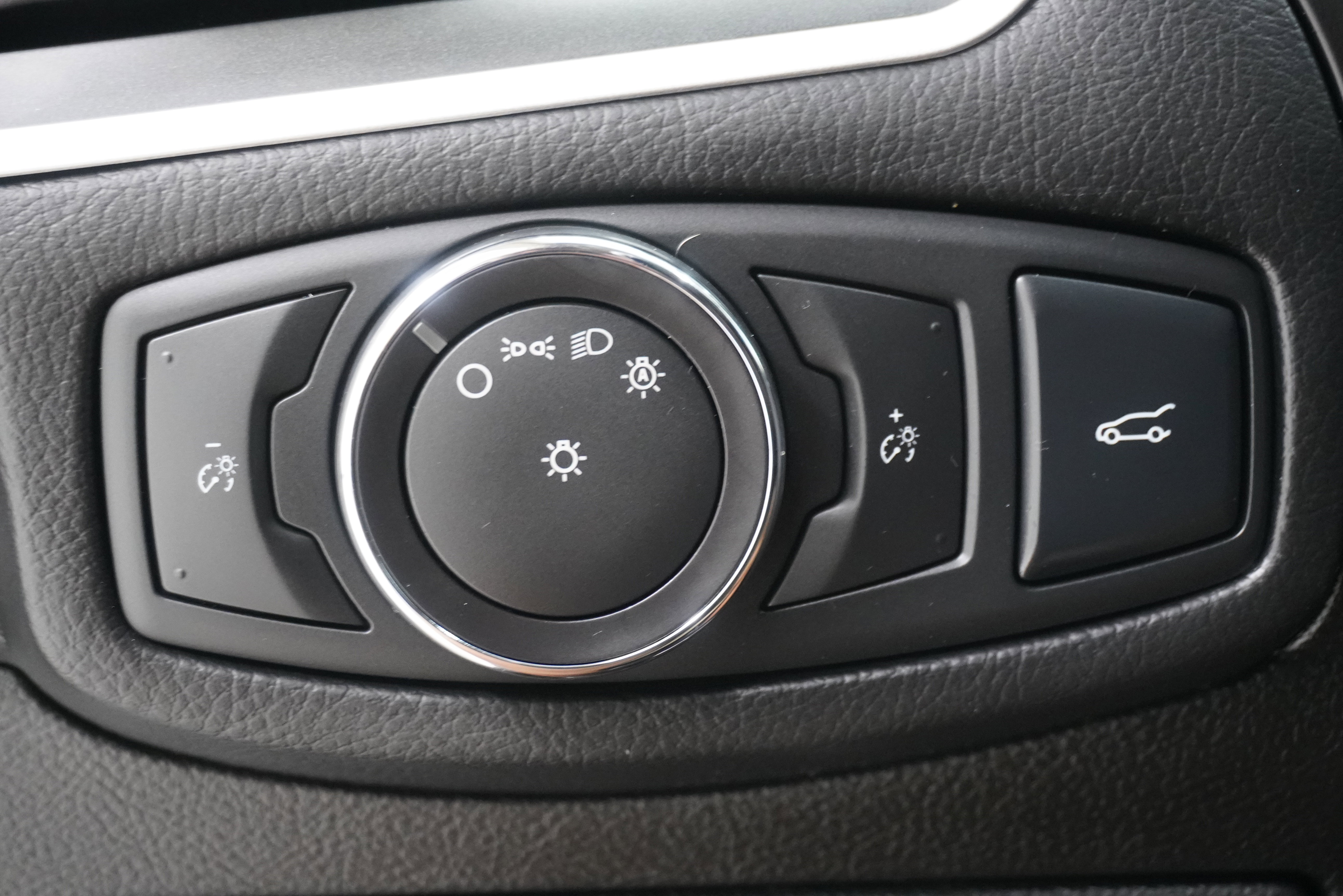 Used 2016 Ford Edge SEL w/ Equipment Group 201A FWD image 23