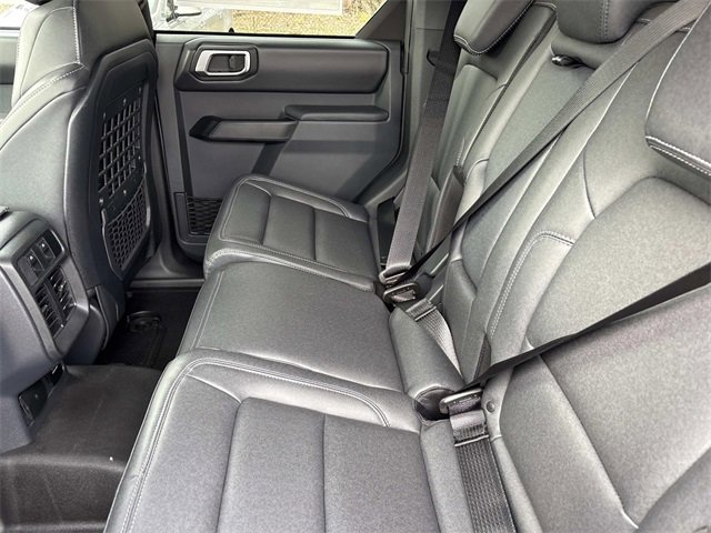 New 2025 Ford Bronco Badlands image 18