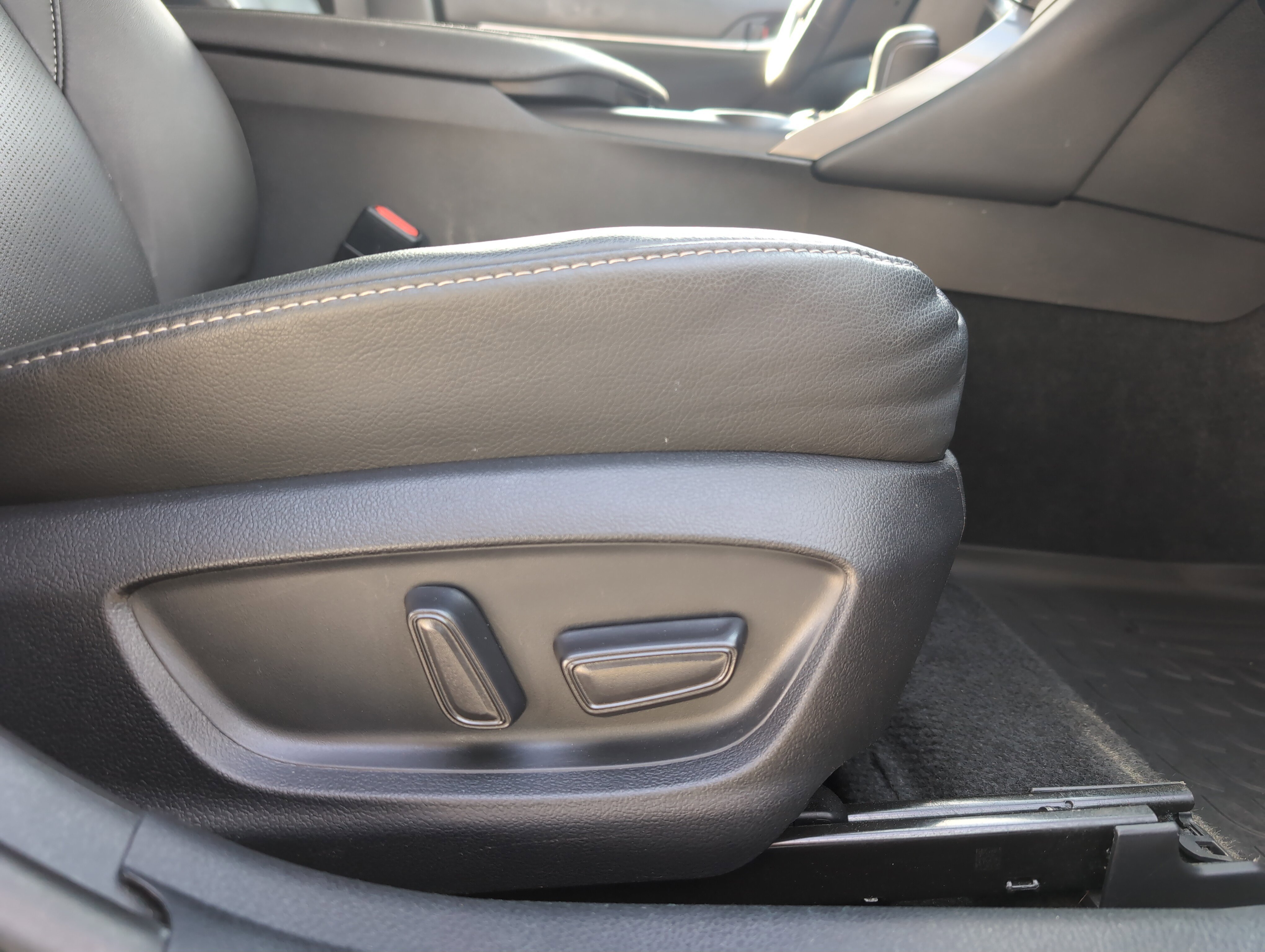 Certified 2024 Toyota Camry XSE FWD image 34