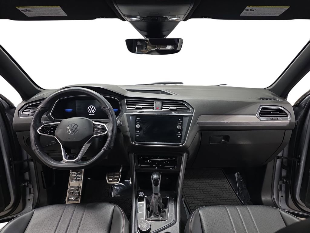 Used 2022 Volkswagen Tiguan SE R-Line image 9