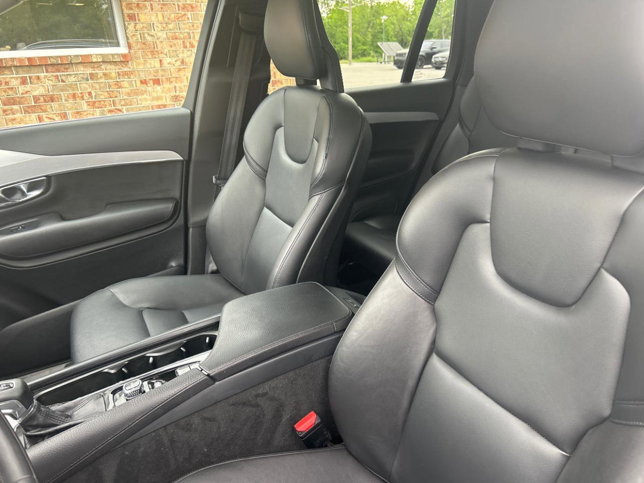 Used 2016 Volvo XC90 T5 Momentum FWD image 19