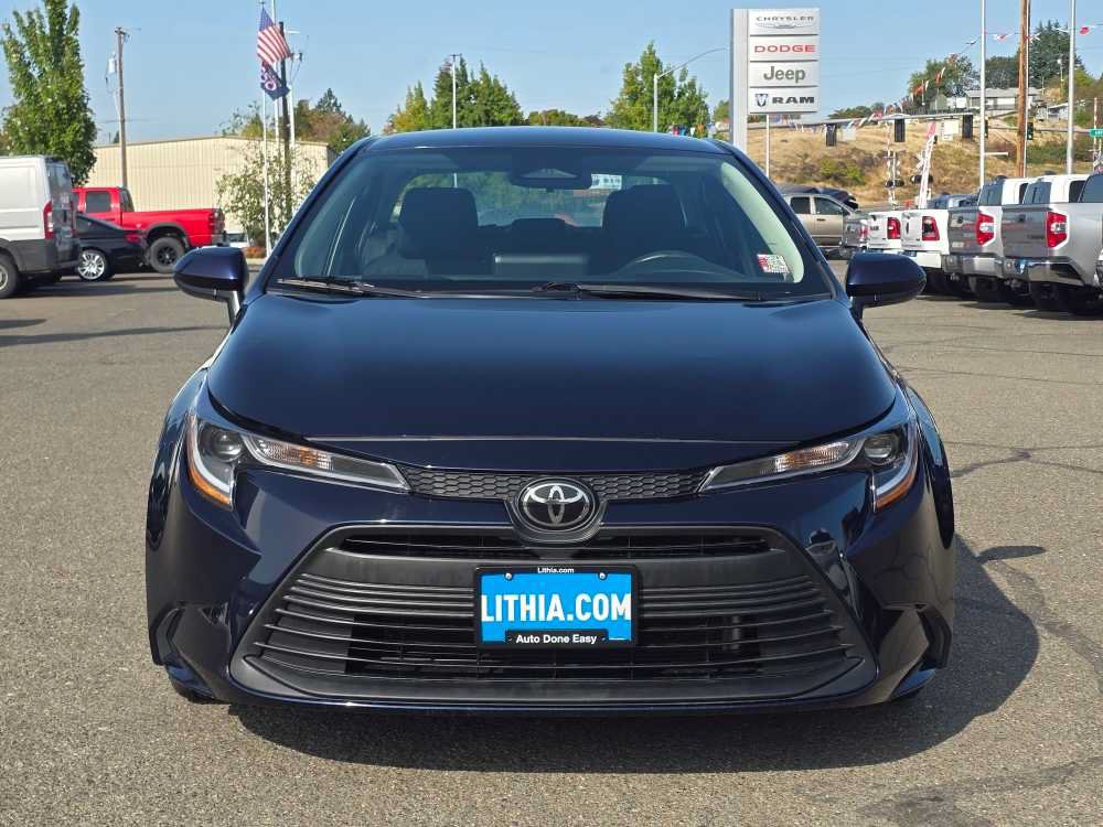 Used 2023 Toyota Corolla LE FWD image 8