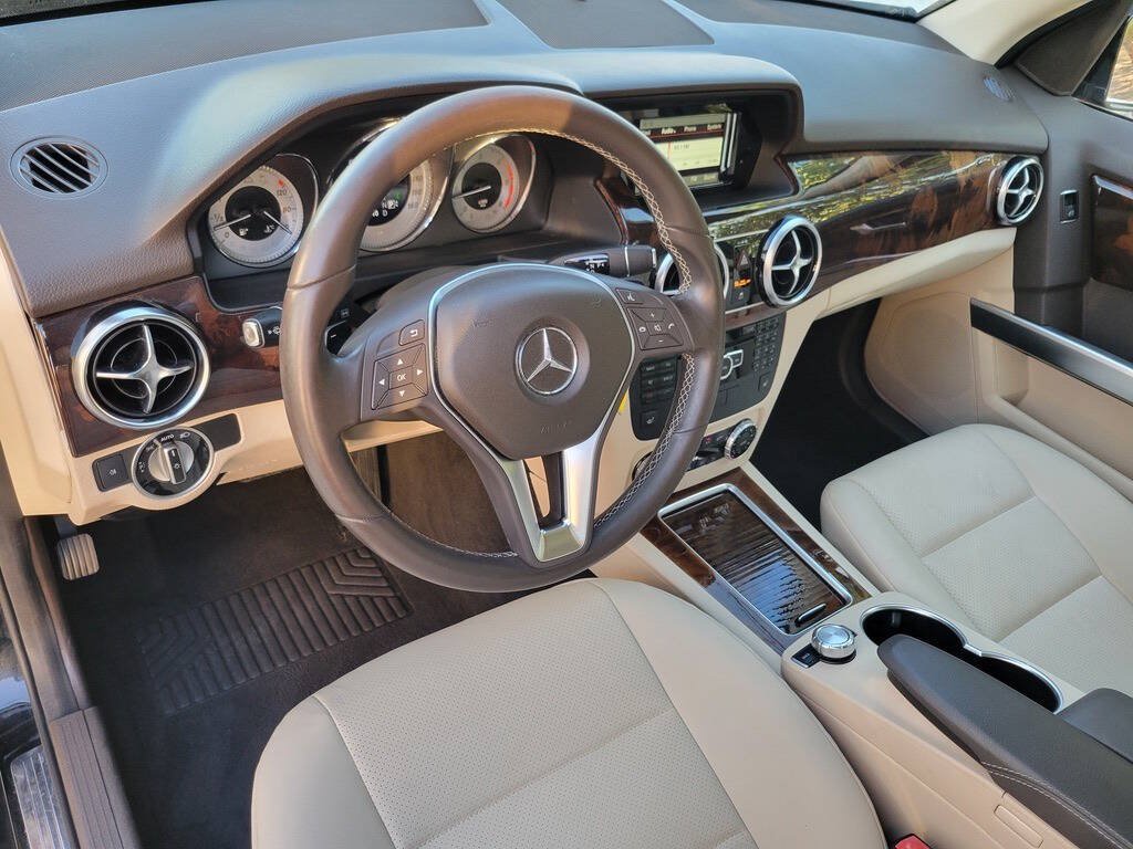 Used 2015 Mercedes-Benz GLK 250 BlueTEC 4MATIC image 17
