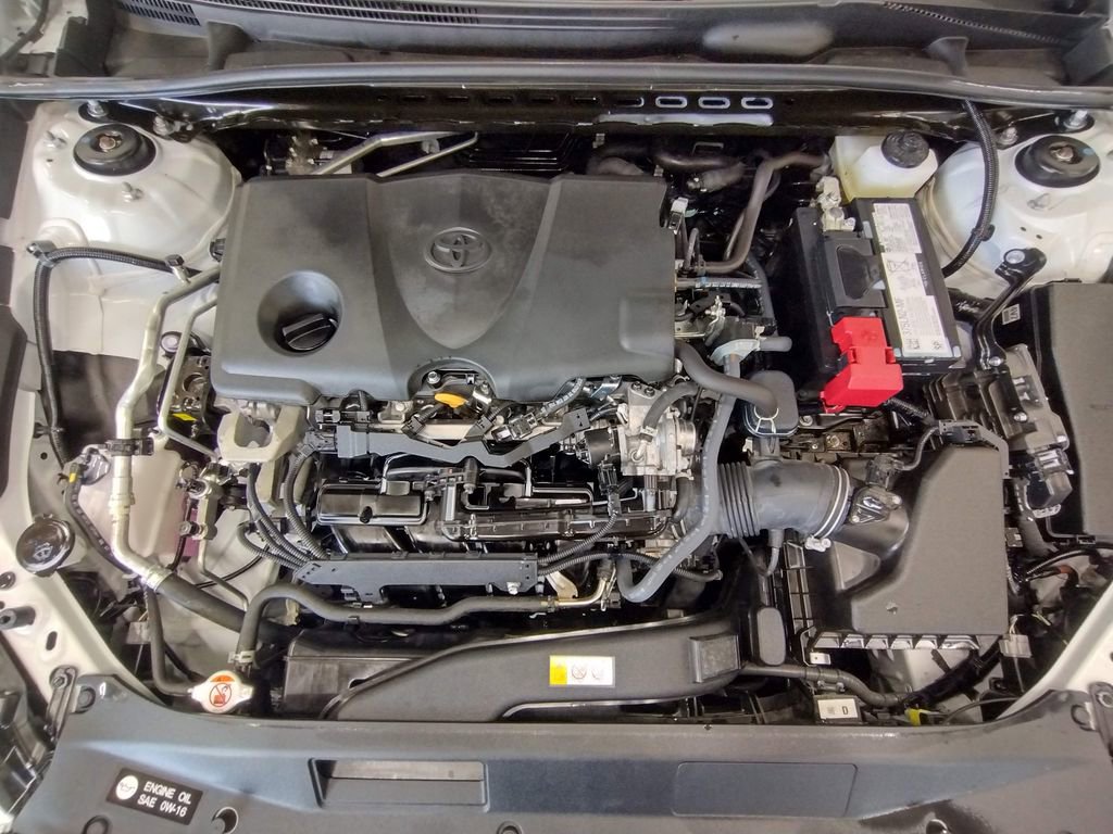 Used 2023 Toyota Camry SE image 8
