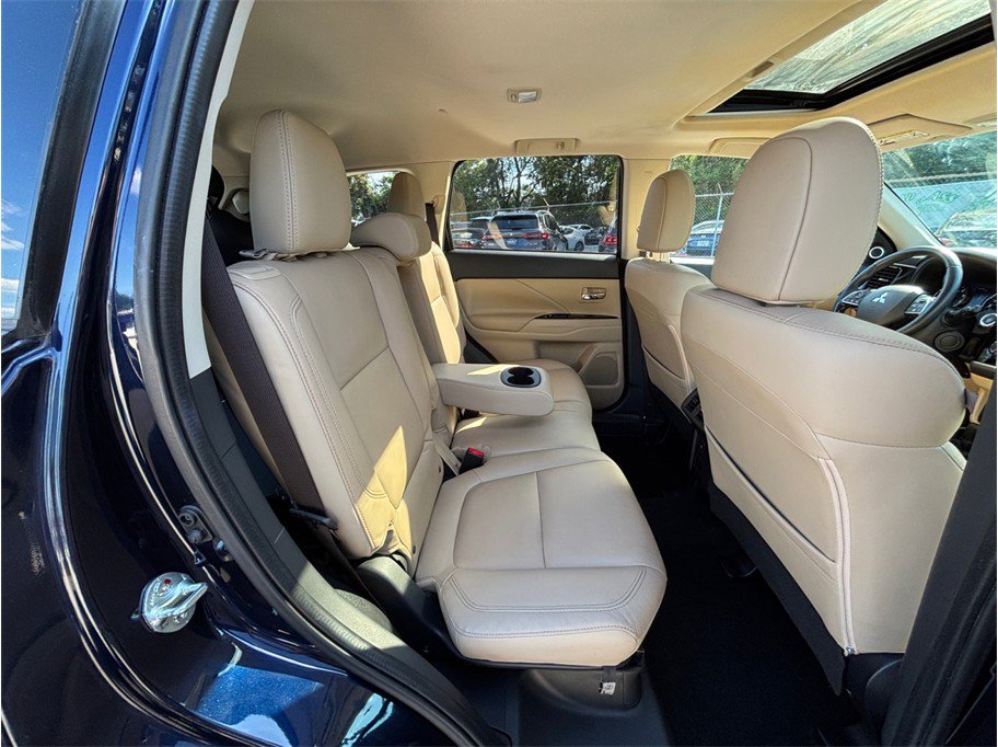 Used 2019 Mitsubishi Outlander SEL AWD/4WD image 37
