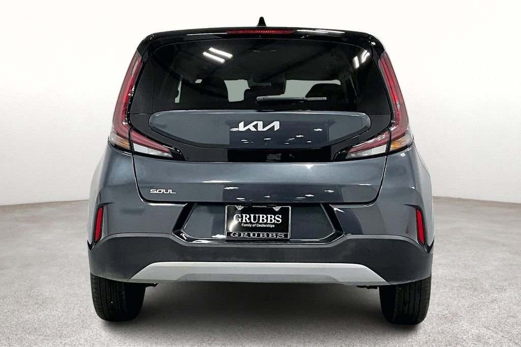 Used 2025 Kia Soul LX image 6