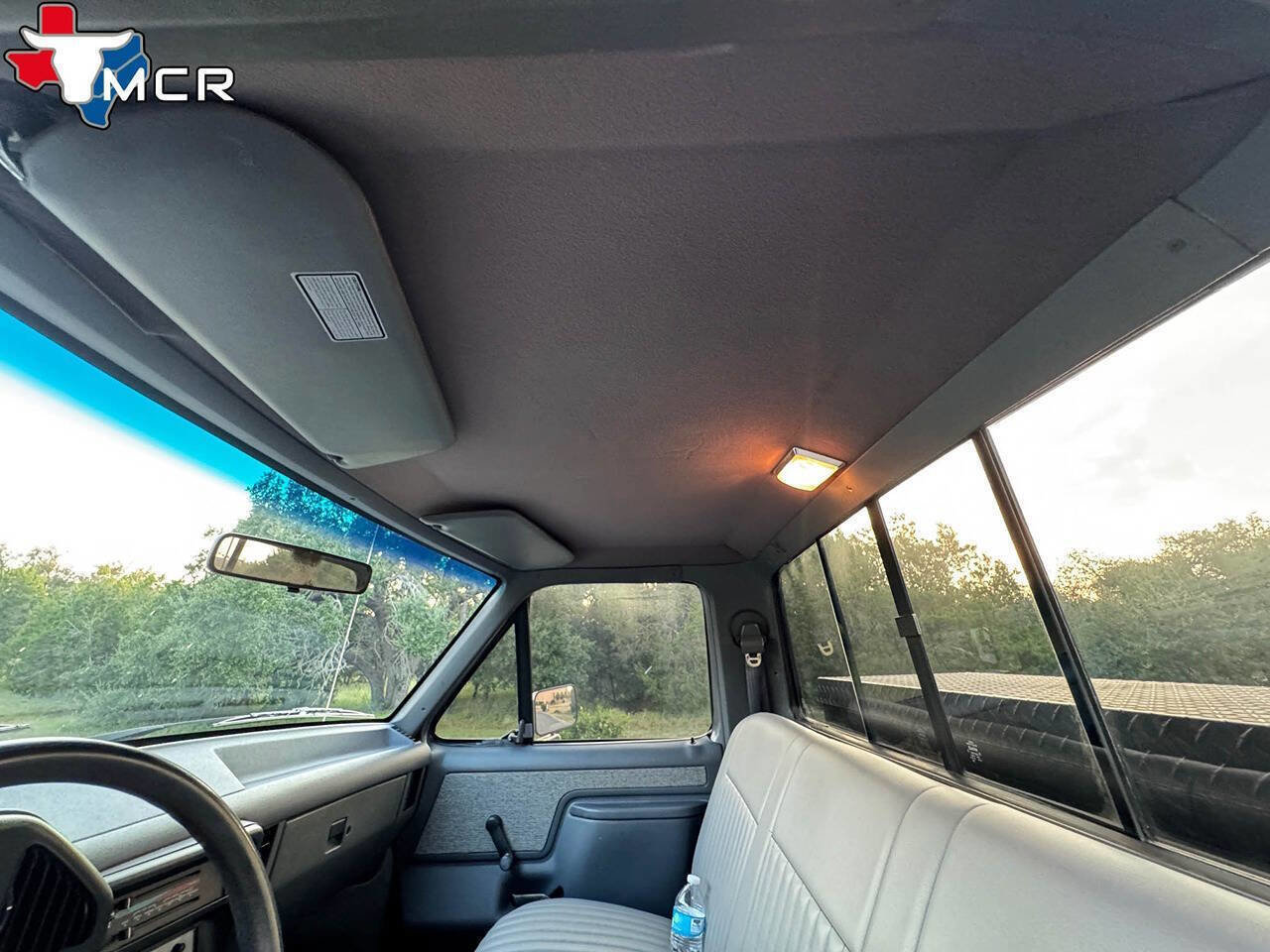 Used 1989 Ford F250 XL 2dr 4WD Standard Cab LB image 37