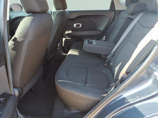Used 2015 Kia Soul + FWD image 18