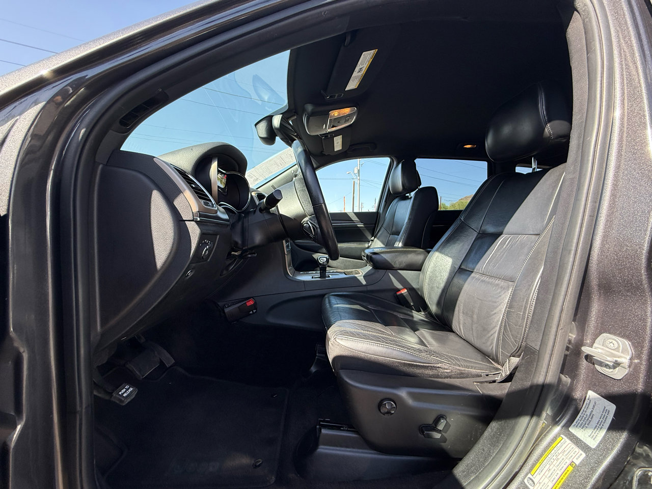 Used 2015 Jeep Grand Cherokee Limited w/ Trailer Tow Group IV image 11