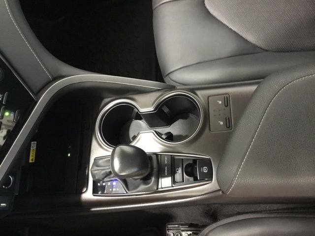 Used 2024 Toyota Camry XSE image 30