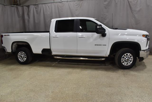 Used 2021 Chevrolet Silverado 2500 LT image 3