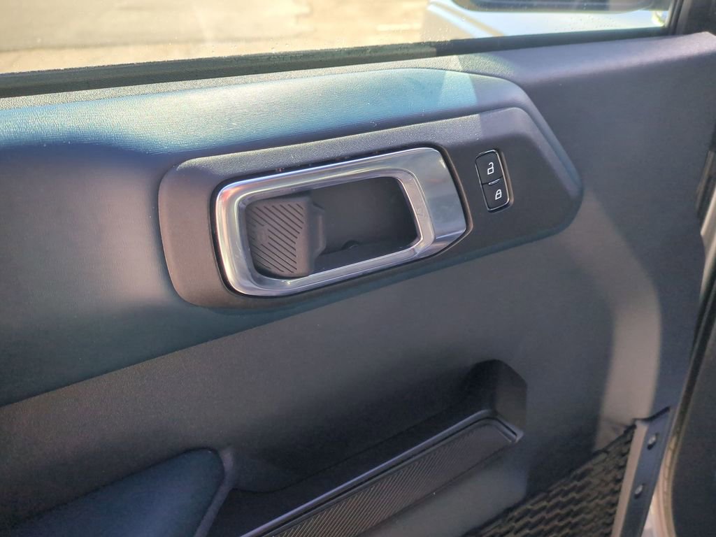 Used 2024 Ford Bronco Outer Banks AWD/4WD image 13