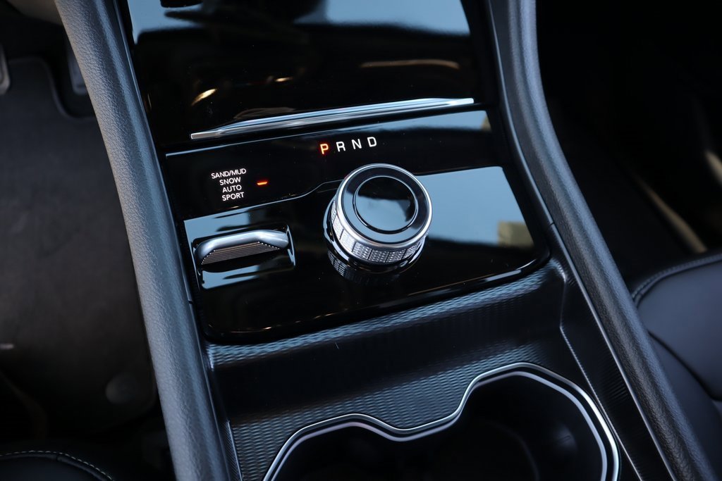 New 2025 Jeep Grand Cherokee L Limited w/ Black Appearance Package image 9