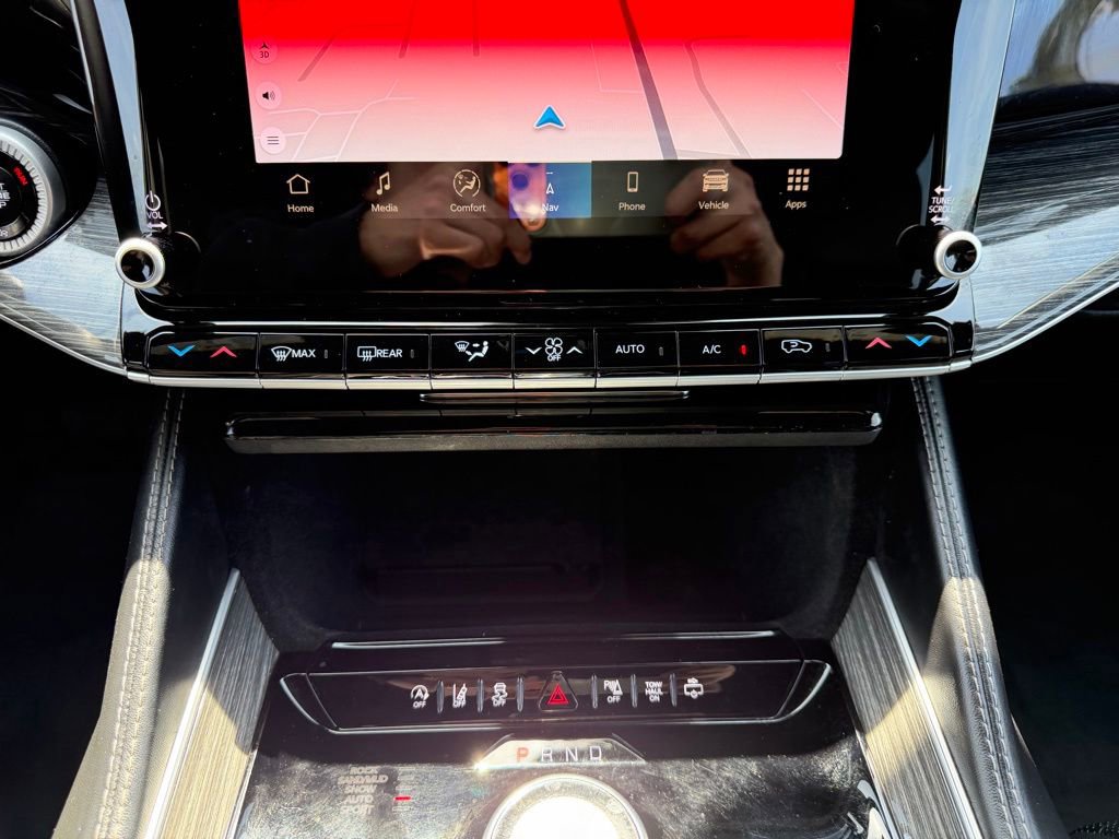 Used 2022 Jeep Wagoneer Series III w/ Flexible Seating Group AWD/4WD image 25