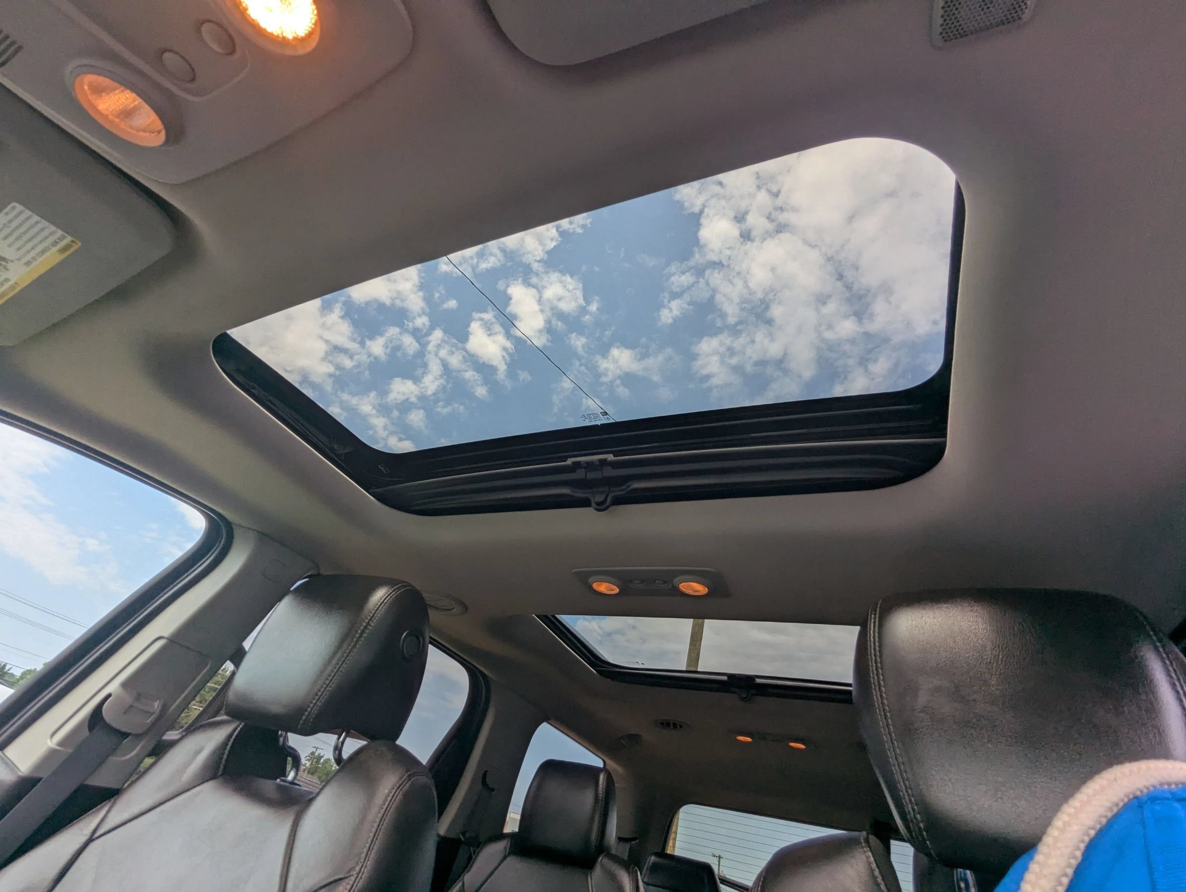 Used 2015 GMC Acadia SLT w/ Open Road Package AWD/4WD image 27