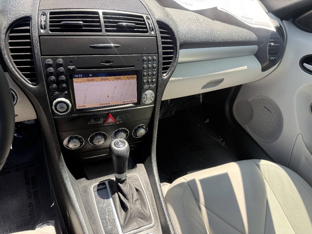 Used 2009 Mercedes-Benz SLK 350 image 11