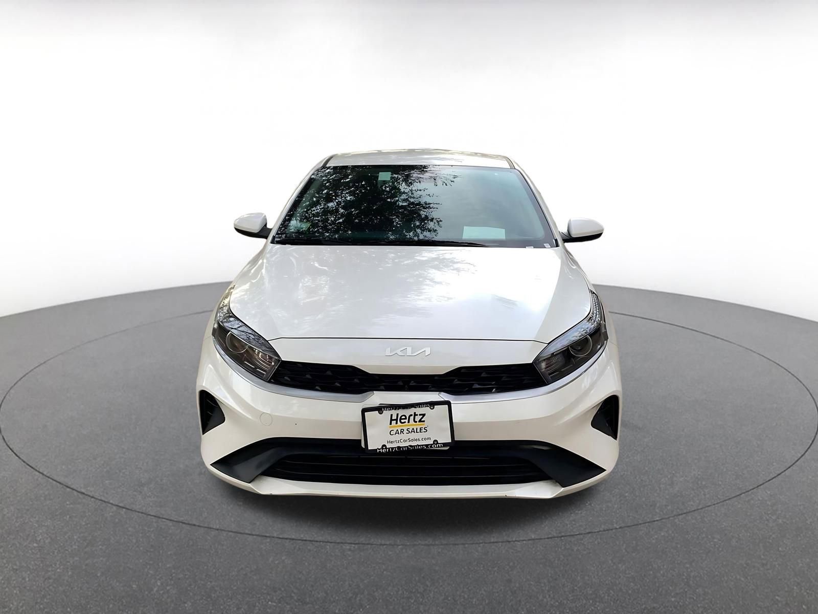 Used 2024 Kia Forte LXS image 2