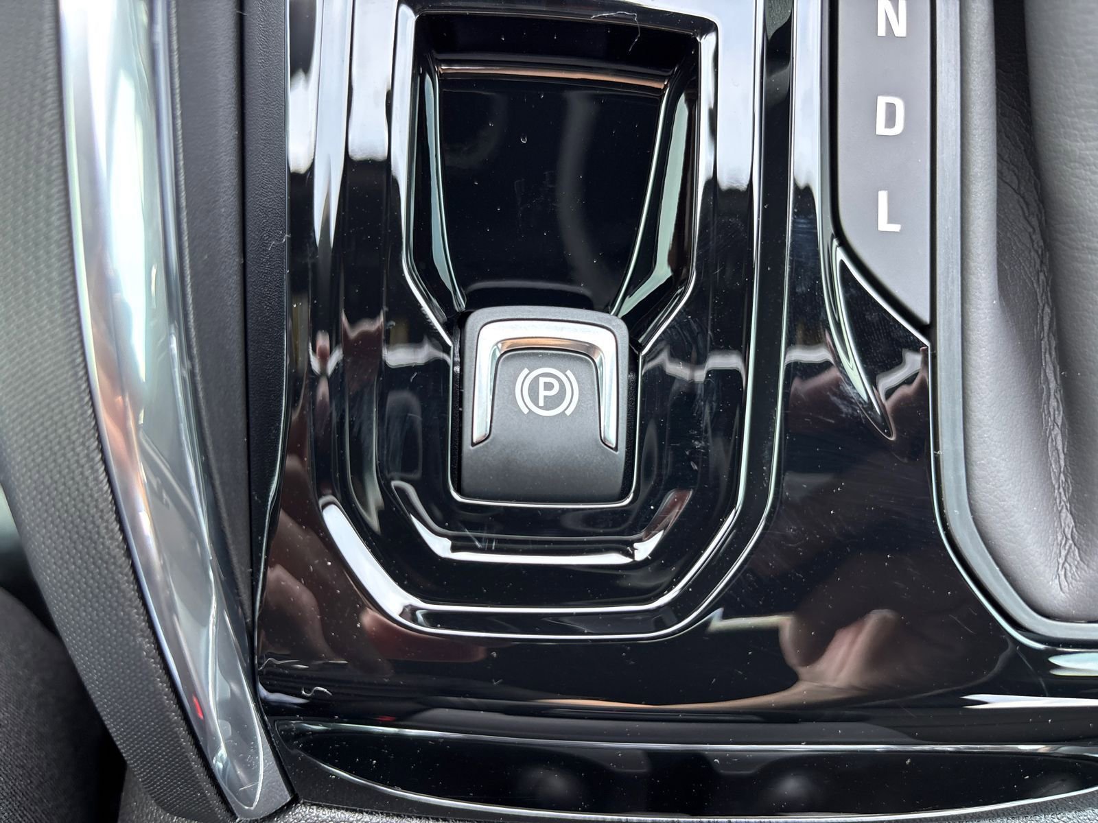 New 2026 GMC Canyon Elevation w/ Convenience Package image 13