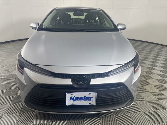 Used 2023 Toyota Corolla LE FWD image 2