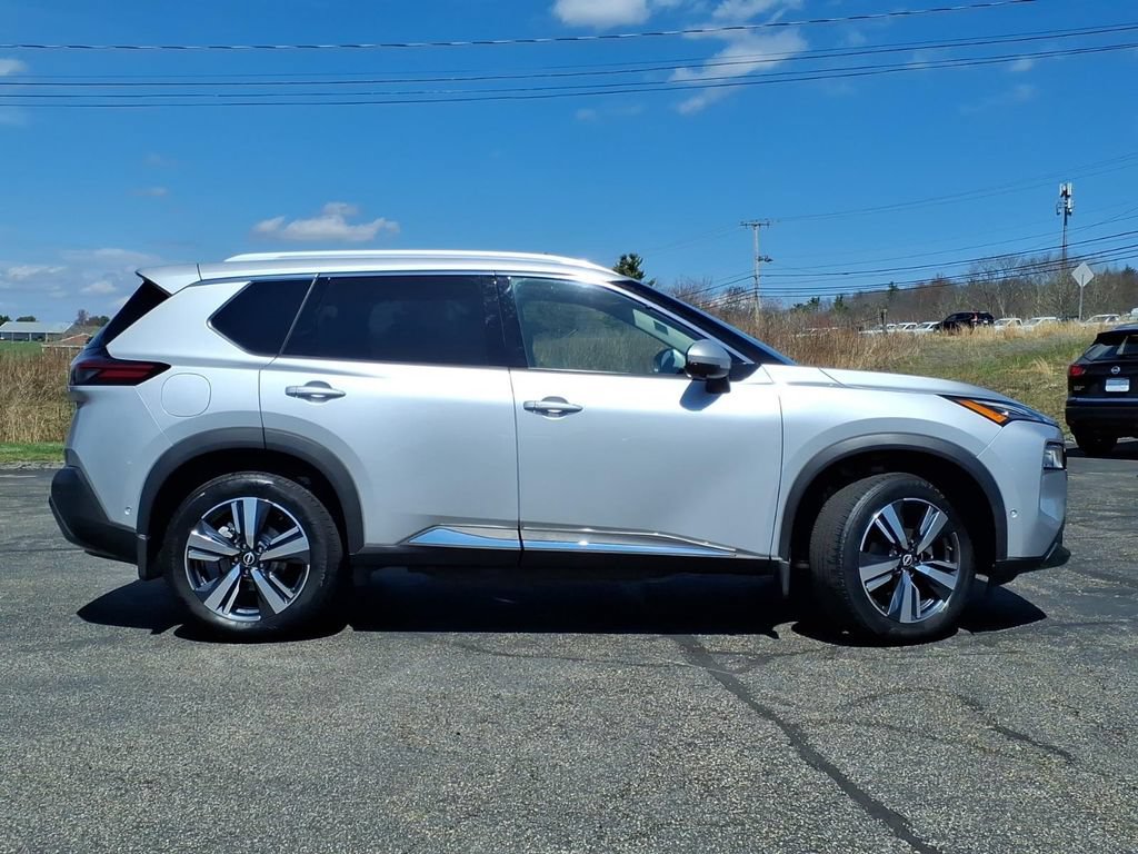 Certified 2023 Nissan Rogue SL w/ SL Premium Package AWD/4WD image 2