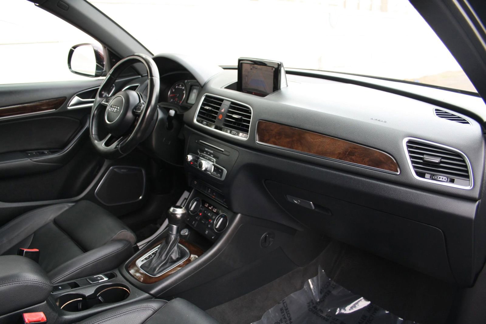 Used 2016 Audi Q3 2.0T Prestige w/ Prestige Package image 6