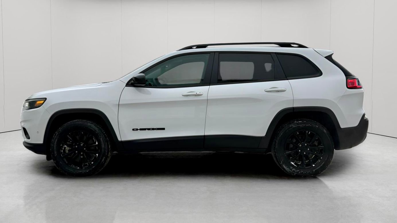 Used 2023 Jeep Cherokee Altitude Lux image 9