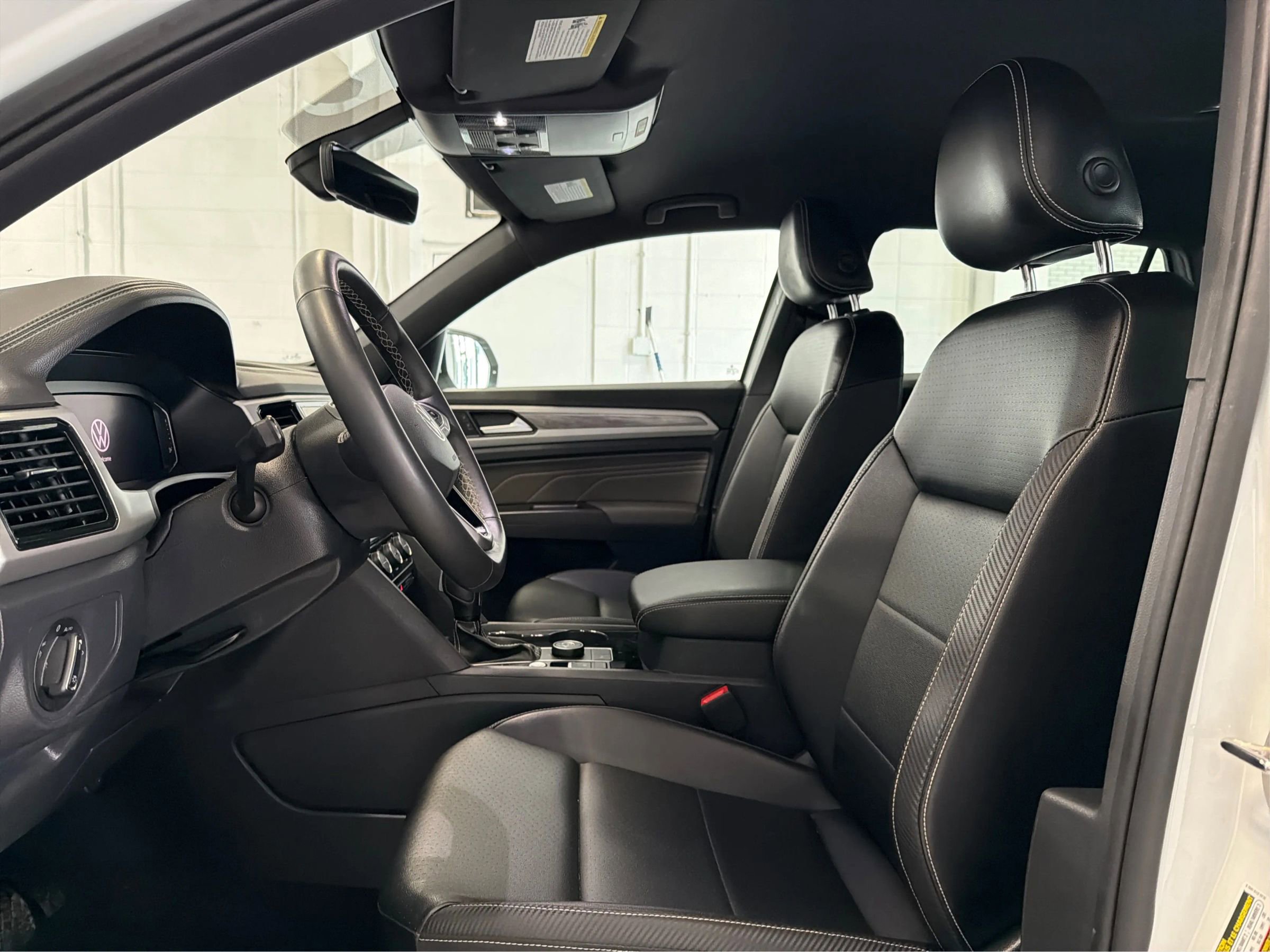 Used 2022 Volkswagen Atlas Cross Sport SE image 9