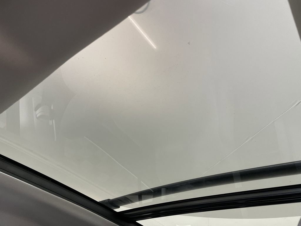 Used 2023 Toyota Highlander Platinum image 19