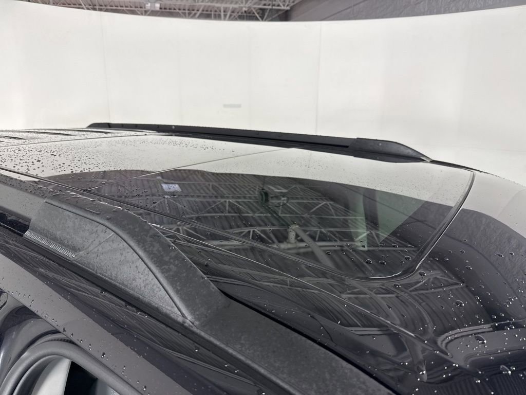 Used 2025 Ford Expedition Active AWD/4WD image 12