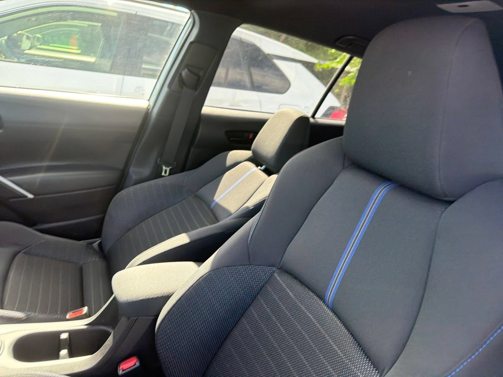 Used 2025 Toyota Corolla Cross AWD Hybrid image 8