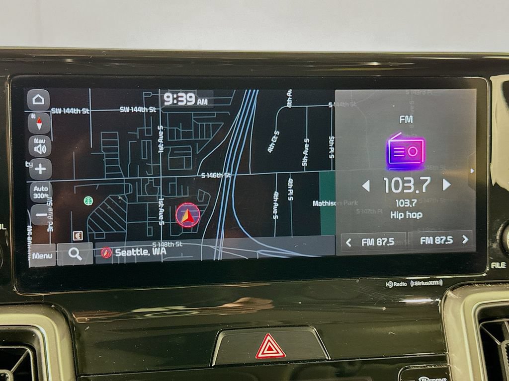Used 2022 Kia Sorento EX w/ Panoramic Sunroof Package FWD image 28