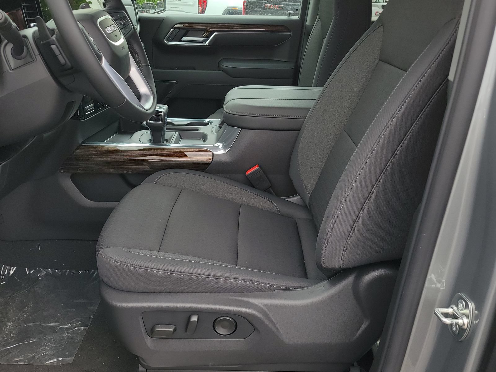 New 2026 GMC Sierra 1500 Elevation w/ Preferred Package AWD/4WD image 6
