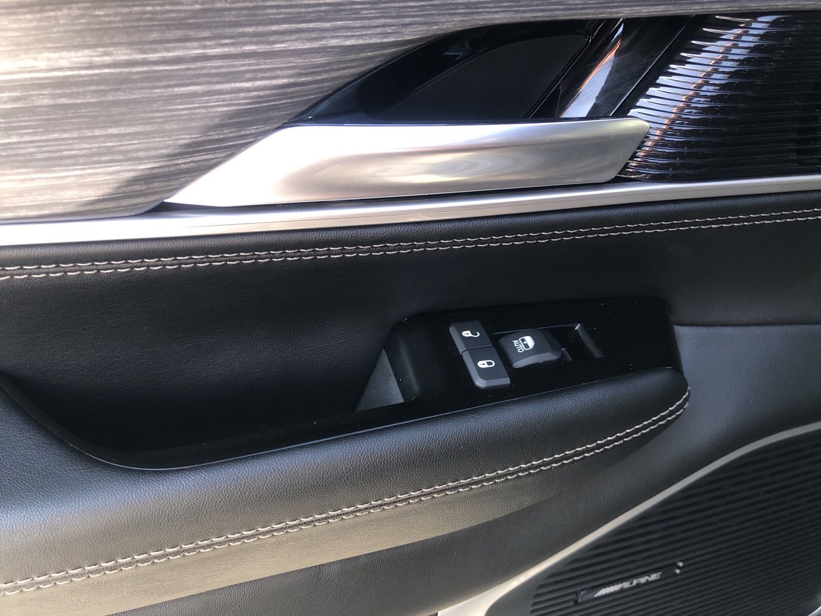 Used 2024 Jeep Wagoneer L Series II w/ Flexible Seating Group image 35