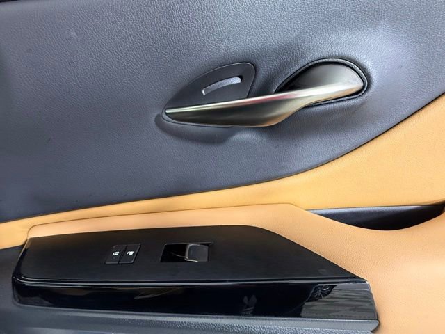 Certified 2025 Lexus ES 300h 300h w/ Premium Package image 37