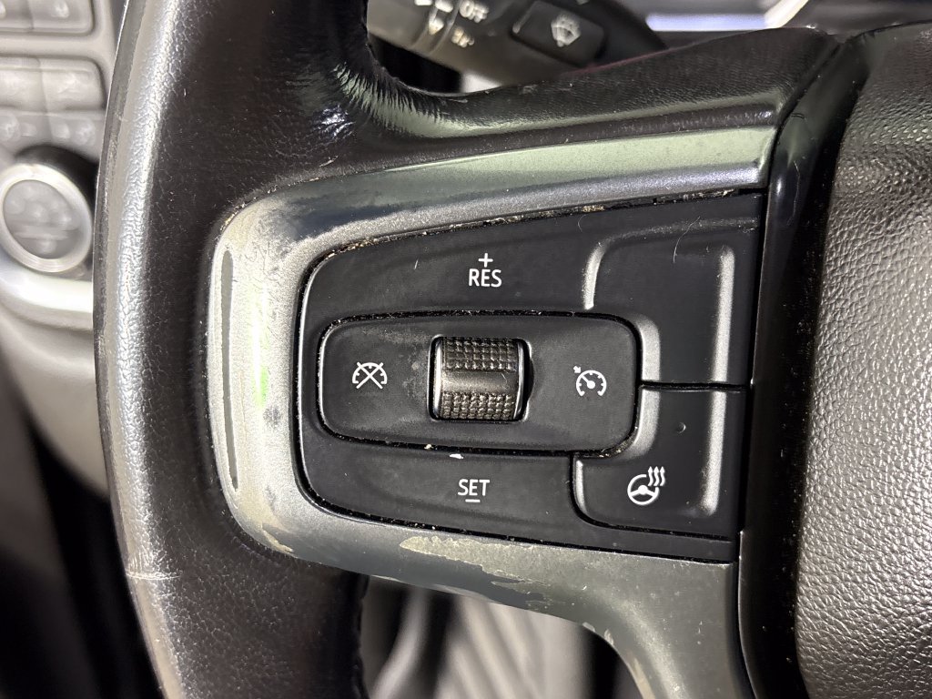 Used 2020 Chevrolet Silverado 1500 LTZ AWD/4WD image 17