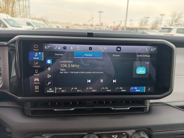 Used 2025 Jeep Wrangler Unlimited Sahara w/ Safety Group image 11