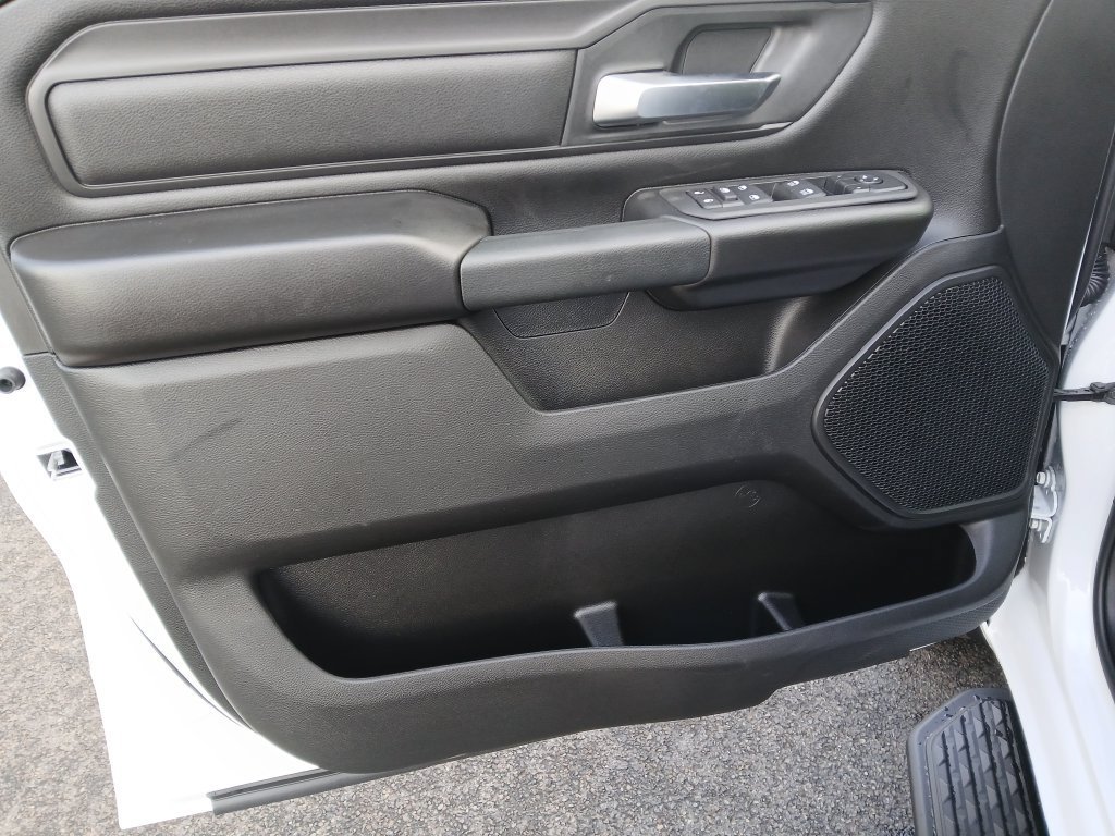 New 2027 RAM 1500 Express AWD/4WD image 11