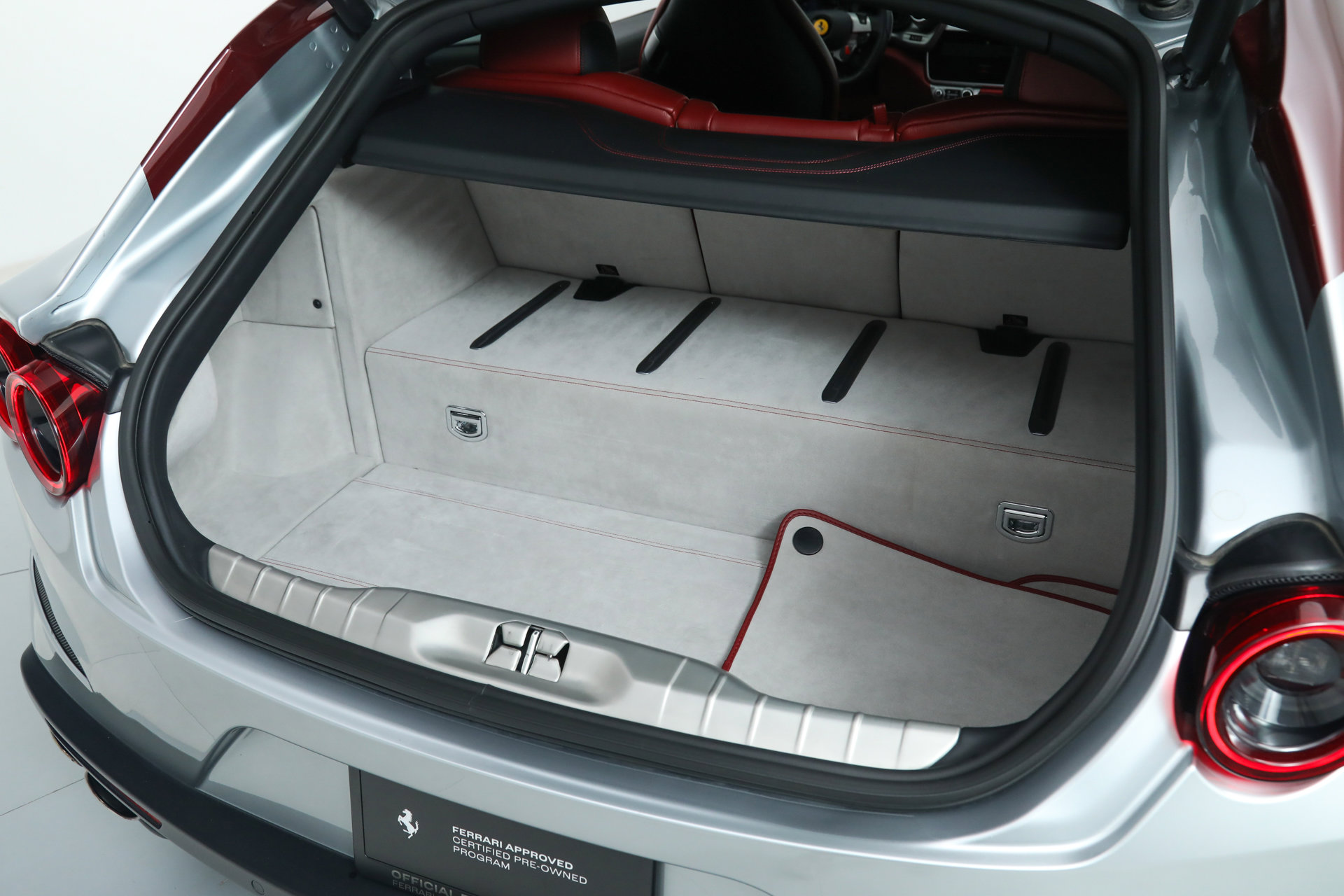 Certified 2018 Ferrari GTC4Lusso image 40