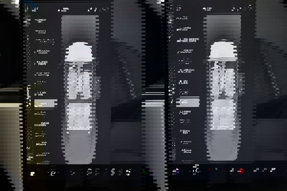 Used 2021 Tesla Model S Plaid AWD/4WD image 9