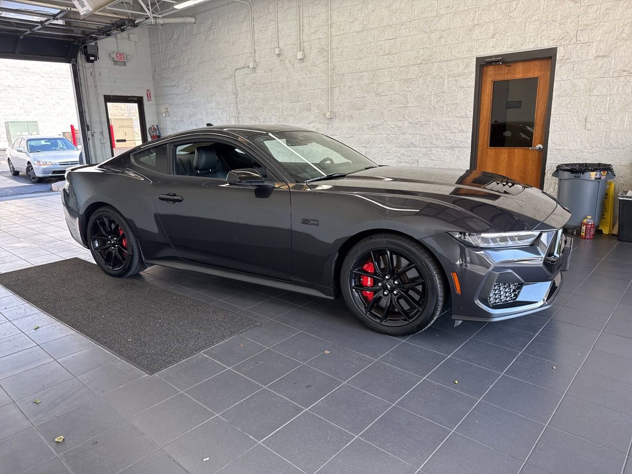 Used 2024 Ford Mustang GT Premium RWD image 1