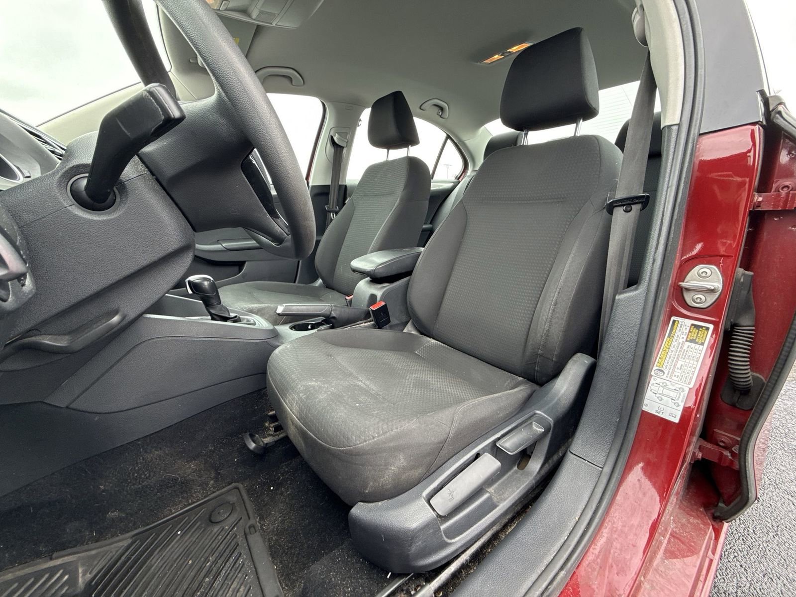 Used 2016 Volkswagen Jetta SE image 11