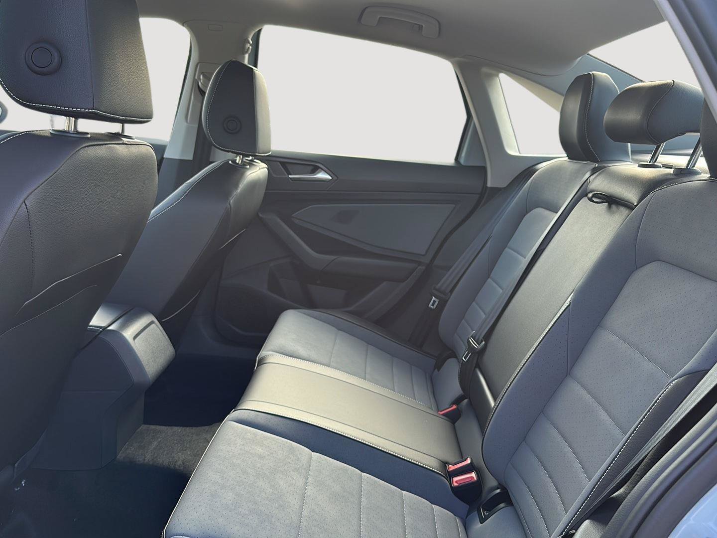 New 2026 Volkswagen Jetta SE FWD image 14