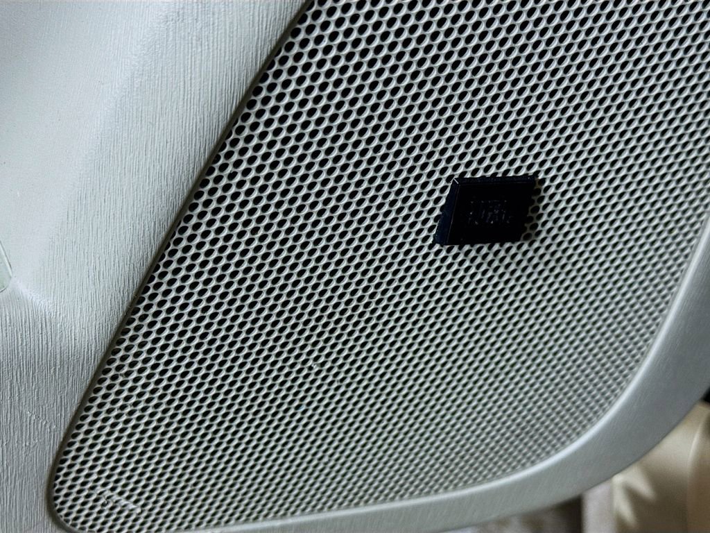 Used 2011 Toyota Prius Five w/ Advanced Technology Pkg image 22