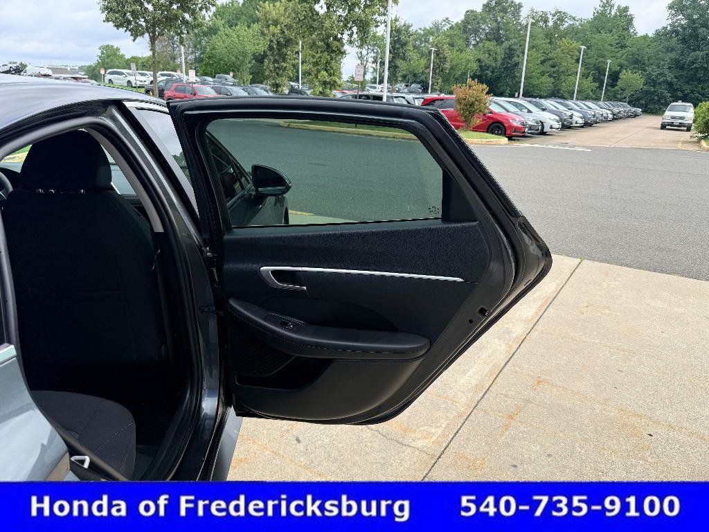 Used 2023 Hyundai Sonata SE FWD image 18