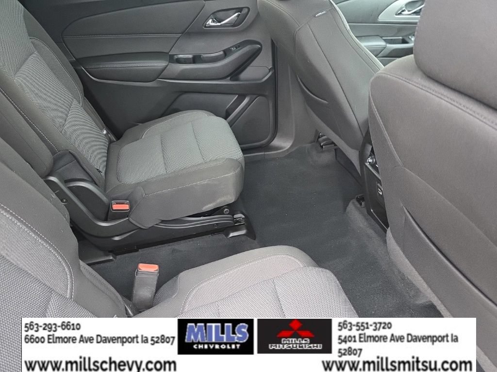 Used 2022 Chevrolet Traverse LT FWD image 21