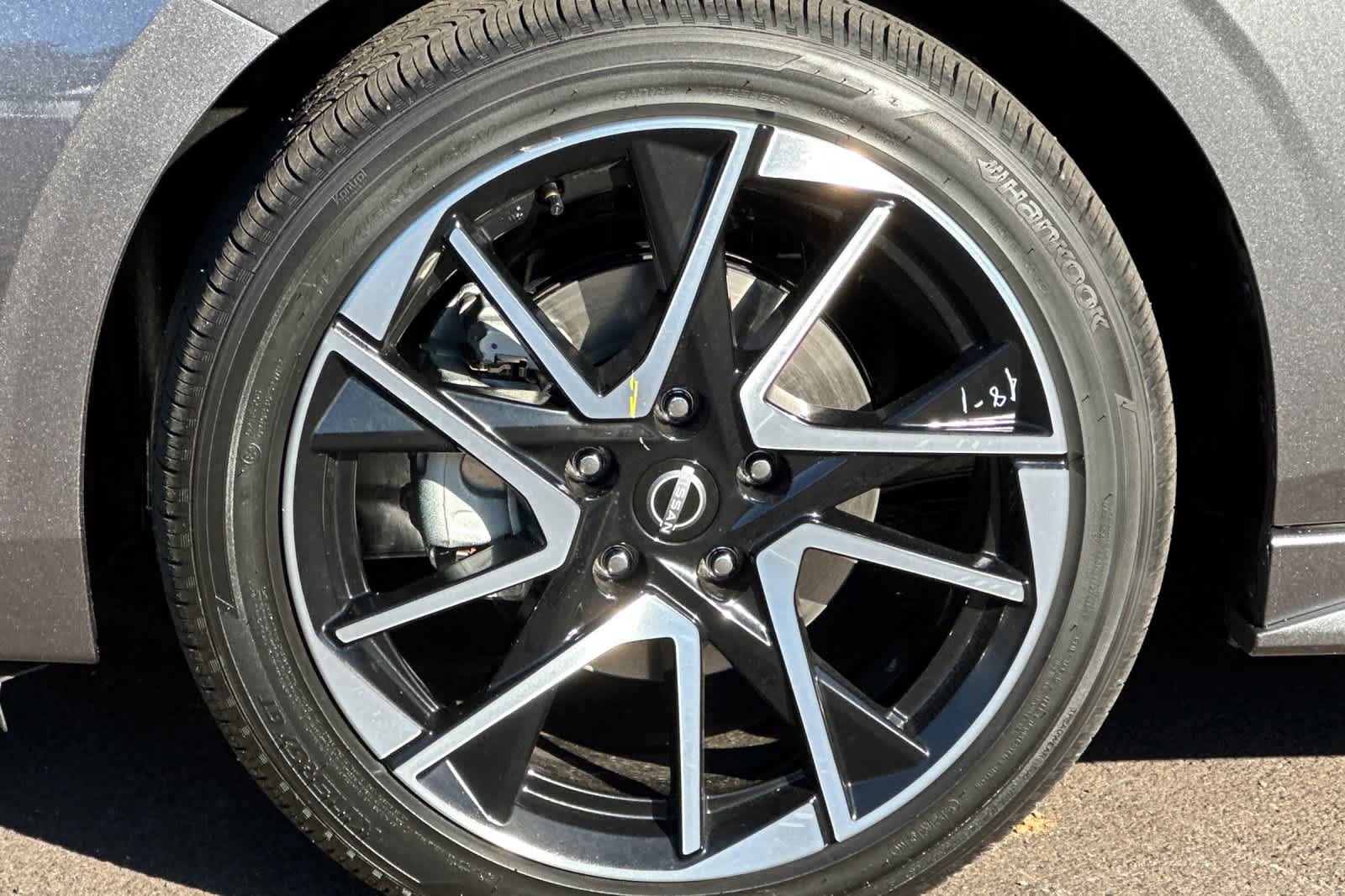 New 2025 Nissan Sentra SR w/ SR Premium Package image 23